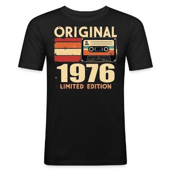 Geburtstag 1976 - Legendär Seit 1976 Geschenk 1976 - Männer Slim Fit T-Shirt - Schwarz - Vorne - Nik (191cm)