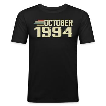 October 1994 - Geburtstag im Oktober 1994 - Männer Slim Fit T-Shirt - Schwarz - Vorne - Nik (191cm)