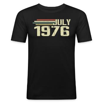 Anniversaire juillet 1976 Année 1976 juillet Né en 1976 - T-shirt près du corps Homme - noir - Devant - Nik (191cm)
