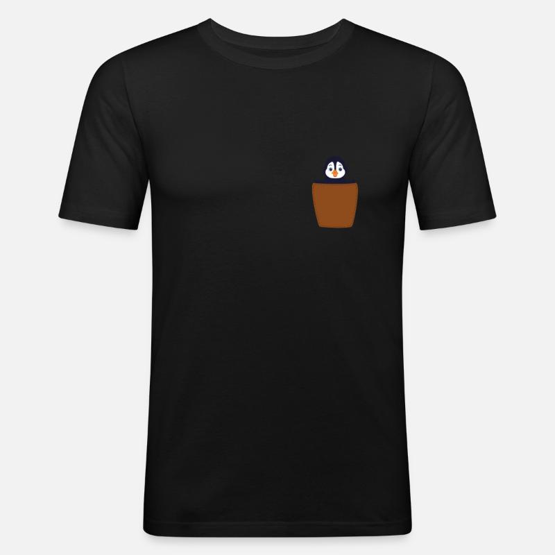 Pinguin in Brusttasche - Männer Slim Fit T-Shirt - Schwarz