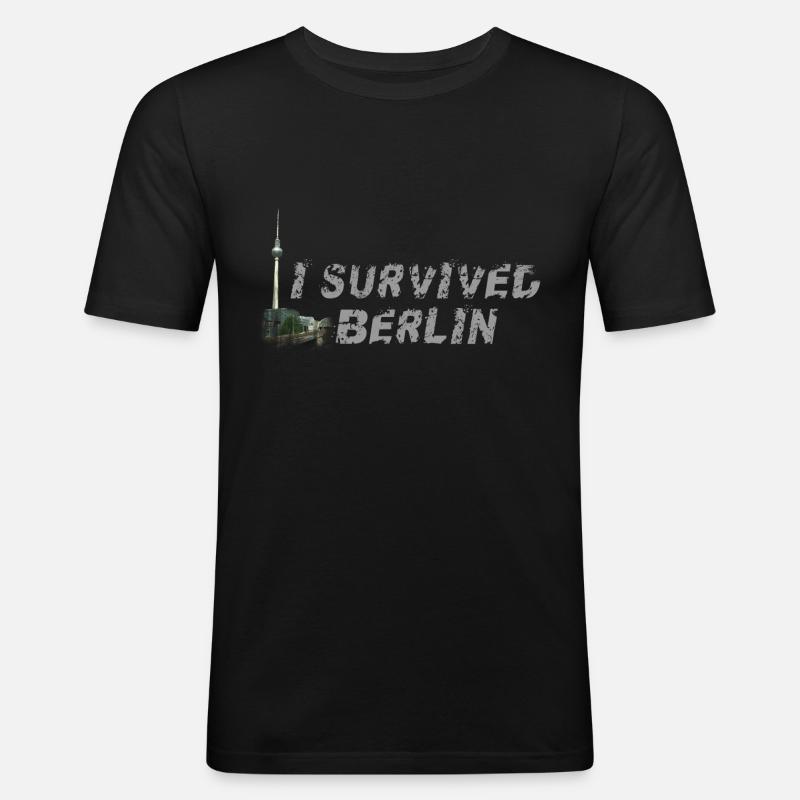 I survived Berlin - Männer Slim Fit T-Shirt - Schwarz