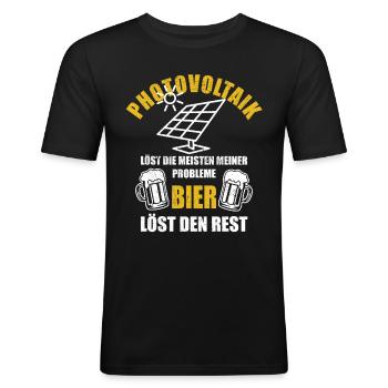 Photovoltaik löst Probleme - Bier Spruch - Männer Slim Fit T-Shirt - Schwarz - Vorne - Nik (191cm)