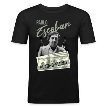 Pablo Escobar "Plata o plomo" - Männer Slim Fit T-Shirt - Schwarz - Vorne - Nik (191cm)