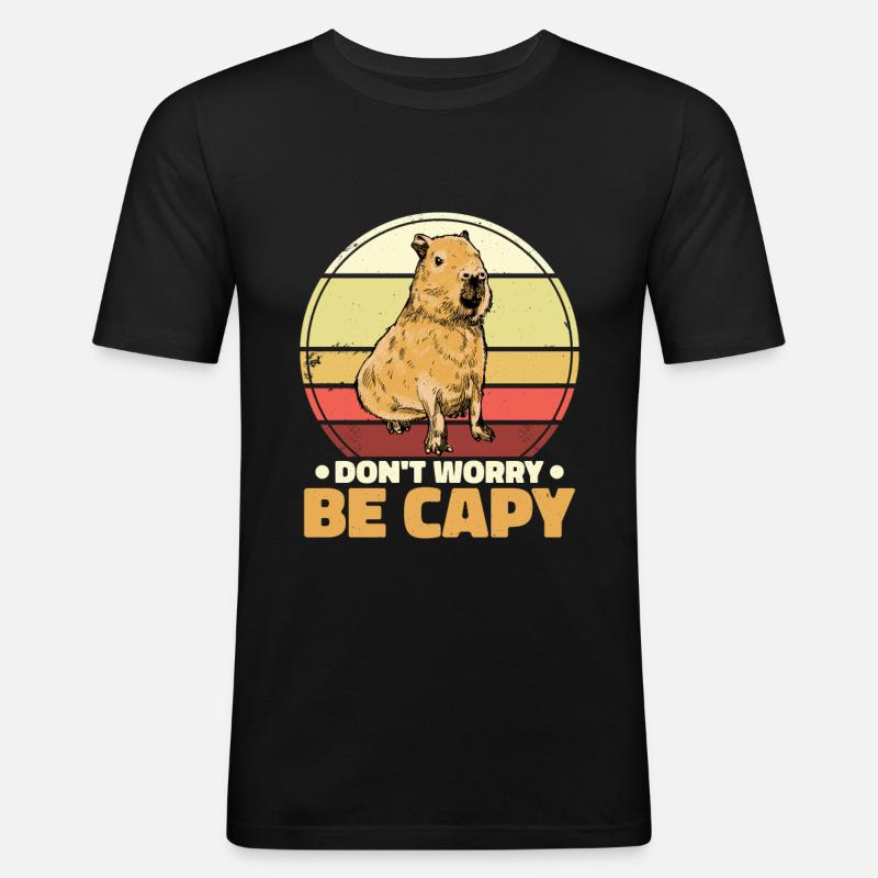 Don't Worry Be Capy - Männer Slim Fit T-Shirt - Schwarz