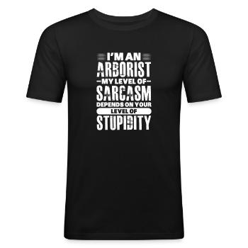 Arboriculteurs - T-shirt près du corps Homme - noir - Devant - Nik (191cm)