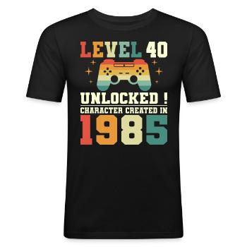 Level 40 Jubiläums-Gamer 40 Jahre - Männer Slim Fit T-Shirt - Schwarz - Vorne - Nik (191cm)