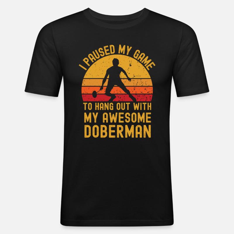 Badminton und Dobermann - Männer Slim Fit T-Shirt - Schwarz