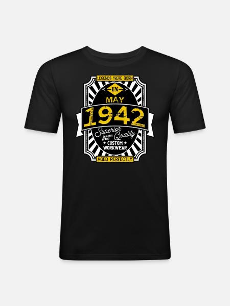 1942 MAI - Männer Slim Fit T-Shirt - Schwarz