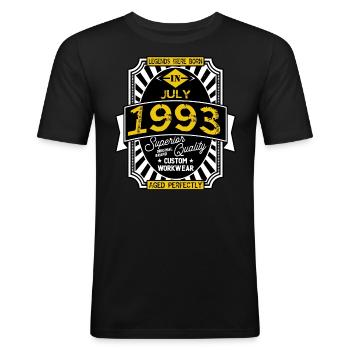 1993 JULI - Männer Slim Fit T-Shirt - Schwarz - Vorne - Nik (191cm)