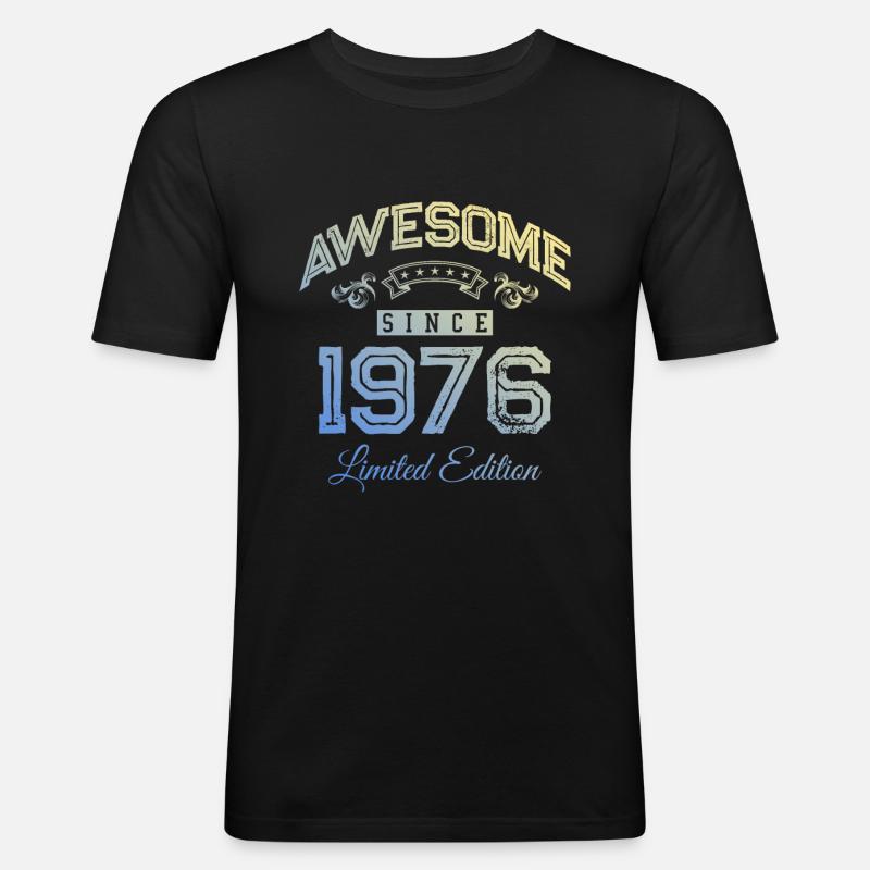 1976 awesome since - Männer Slim Fit T-Shirt - Schwarz