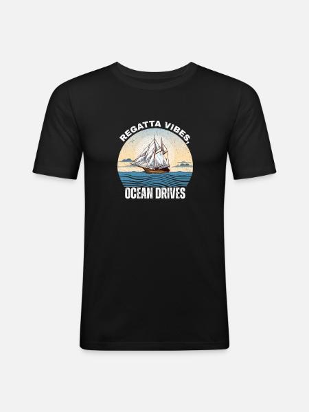 Segelschiff auf dem Meer - Männer Slim Fit T-Shirt - Schwarz
