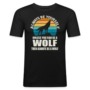 Sei immer du selbst Wolf Sunset - Männer Slim Fit T-Shirt - Schwarz - Vorne - Nik (191cm)