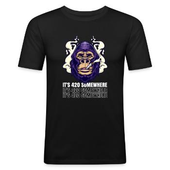 C’est 420 Somewhere Cannabis Weed Smoking THC Ganja - T-shirt près du corps Homme - noir - Devant - Nik (191cm)