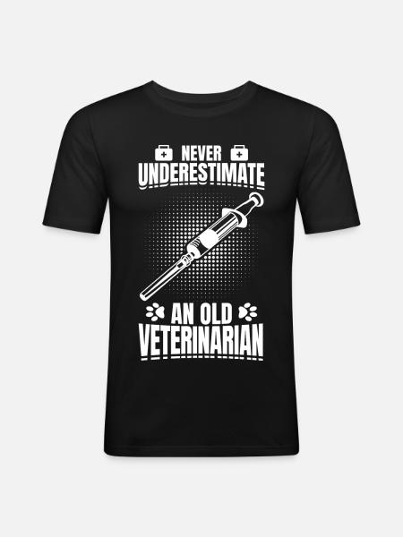 Never Underestimate An Old Veterinarian - Men's Slim Fit T-Shirt - black