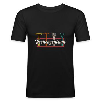 Rechenzentrum - Männer Slim Fit T-Shirt - Schwarz - Vorne - Nik (191cm)