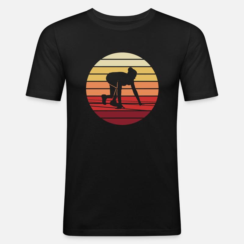 Sunset Sprint – Siegeslauf - Männer Slim Fit T-Shirt - Schwarz