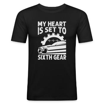 Mon cœur est prêt à la sixième vitesse - Course - Voitures de course - T-shirt près du corps Homme - noir - Devant - Nik (191cm)