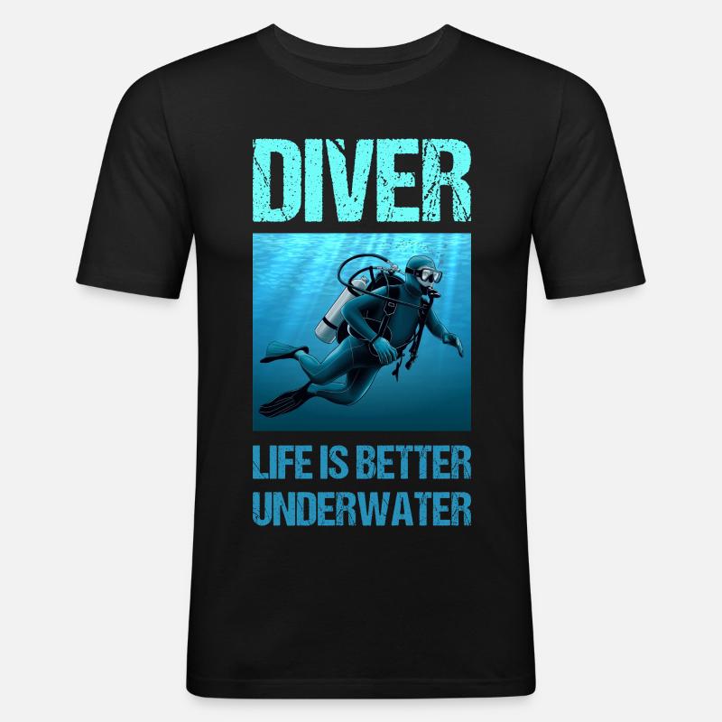 Diver life is better underwater - Männer Slim Fit T-Shirt - Schwarz