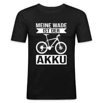 Meine Wade ist der Akku Fahrrad Spruch - Männer Slim Fit T-Shirt - Schwarz - Vorne - Nik (191cm)