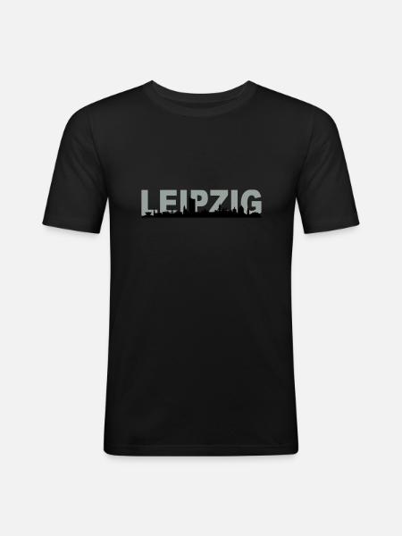 Skyline Leipzig Name - Männer Slim Fit T-Shirt - Schwarz
