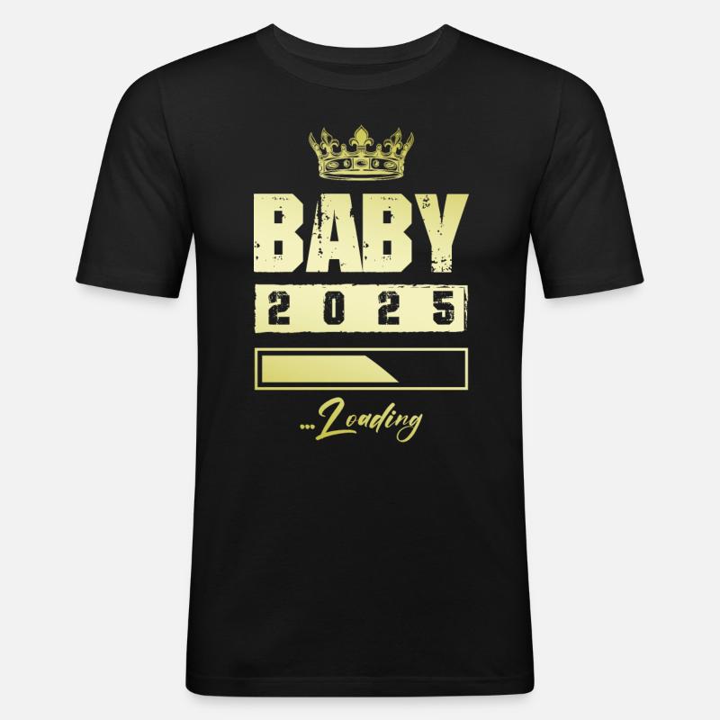 Baby 2025 Loading - Männer Slim Fit T-Shirt - Schwarz