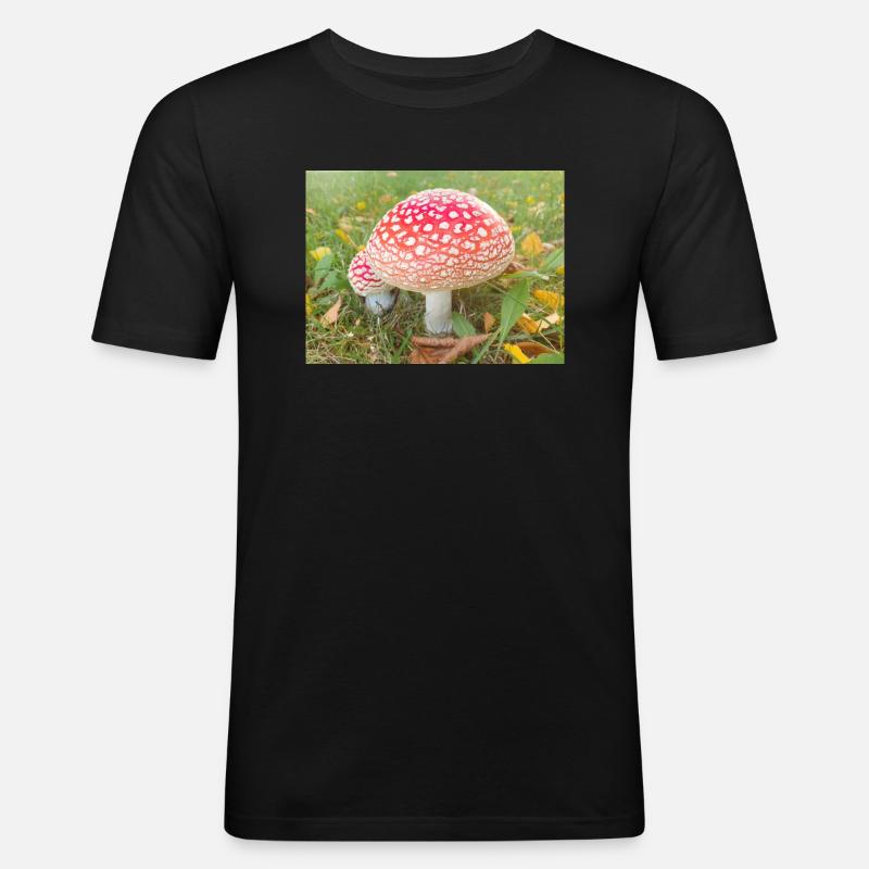 fly agaric also toadstool - Men's Slim Fit T-Shirt - black