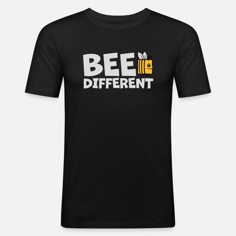 bee different Spruch Zitat - Männer Slim Fit T-Shirt - Schwarz
