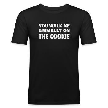 Auf den Keks gehen - Lustiger Denglisch Spruch - Männer Slim Fit T-Shirt - Schwarz - Vorne - Nik (191cm)