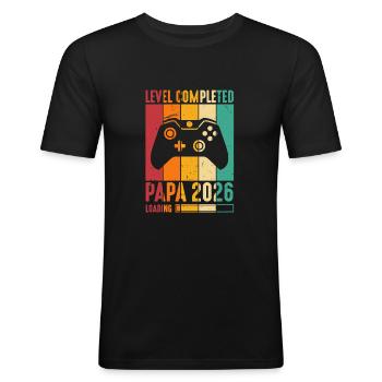 Level Completed Papa 2026 Loading Werdender Papa - Männer Slim Fit T-Shirt - Schwarz - Vorne - Nik (191cm)