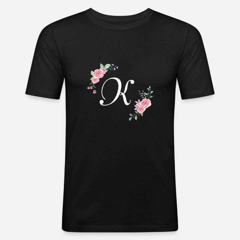 Rosa Blumenbuchstabe k - Männer Slim Fit T-Shirt - Schwarz