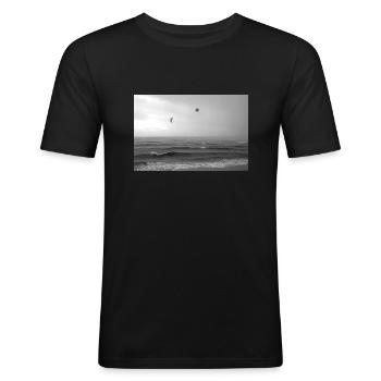 Kites - Männer Slim Fit T-Shirt - Schwarz - Vorne - Nik (191cm)