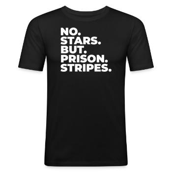 KEINE STERNE STRAFE STRÄFLING STREIFEN KNAST MOTIV - Männer Slim Fit T-Shirt - Schwarz - Vorne - Nik (191cm)