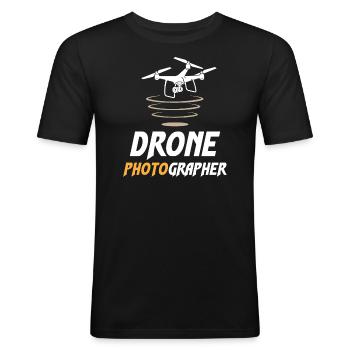 Drone Photographer - Männer Slim Fit T-Shirt - Schwarz - Vorne - Nik (191cm)