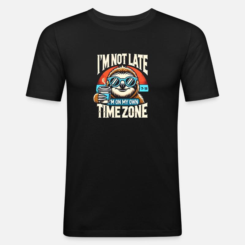 Sloth Time Zone – Immer entspannt - Männer Slim Fit T-Shirt - Schwarz