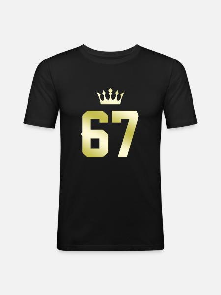 67 Zahl Krone - Männer Slim Fit T-Shirt - Schwarz