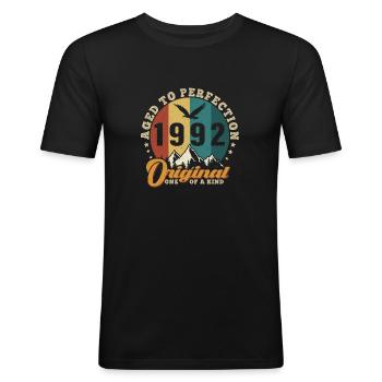 Die Legenden wurden im Jahrgang 1992 geboren - Männer Slim Fit T-Shirt - Schwarz - Vorne - Nik (191cm)
