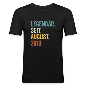 12 Jahre Legendär Seit August 2010 12. Geburtstag - Männer Slim Fit T-Shirt - Schwarz - Vorne - Nik (191cm)