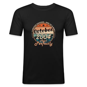Anniversaire Octobre 2004 Original | Octobre 2004 - T-shirt près du corps Homme - noir - Devant - Nik (191cm)