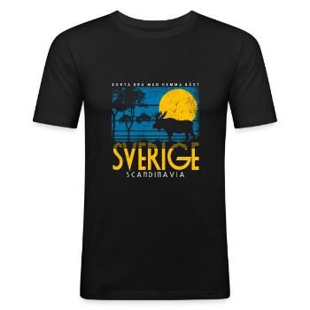 RETRO SVERIGE SCANDINAVIA MIDSOMMAR SWEDEN - Slim Fit T-shirt herr - svart - Fram - Nik (191cm)