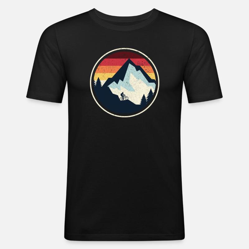 Sunset Peak MTB Silhouette - Männer Slim Fit T-Shirt - Schwarz