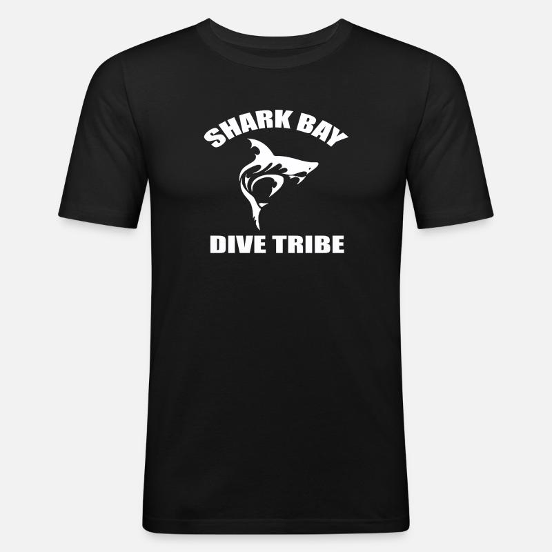 SHARK BAY DIVE TRIBE - Männer Slim Fit T-Shirt - Schwarz