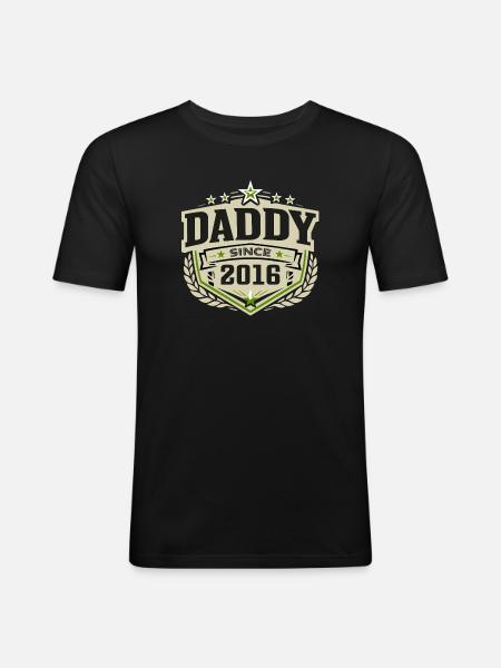 Daddy Since 2016 – Proud Dad Design - Men's Slim Fit T-Shirt - black