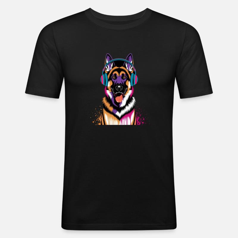 Deutscher Schäferhund mit Kopfhörer - Männer Slim Fit T-Shirt - Schwarz