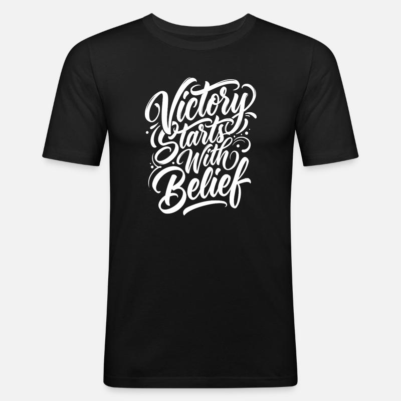 Der Sieg beginnt mit dem Glauben - Männer Slim Fit T-Shirt - Schwarz