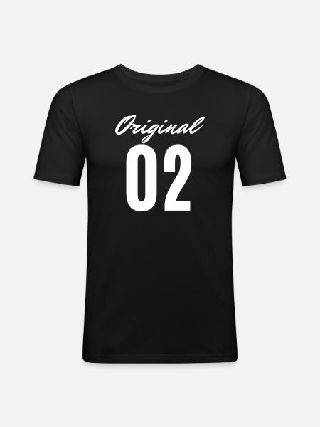 Original 02 Schrift-Logo - Männer Slim Fit T-Shirt - Schwarz