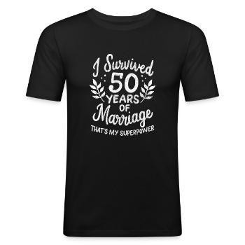 50. Hochzeitstag überlebte 50 Jahre - Männer Slim Fit T-Shirt - Schwarz - Vorne - Nik (191cm)