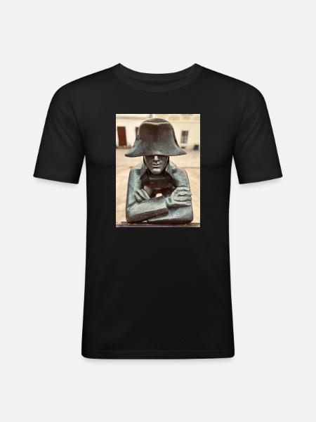 Detective in a bronze hat - Men's Slim Fit T-Shirt - black