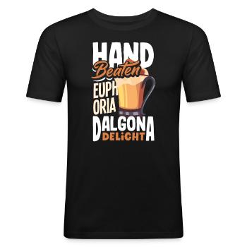 Euphorie battue à la main Dalgona Delight - T-shirt près du corps Homme - noir - Devant - Nik (191cm)