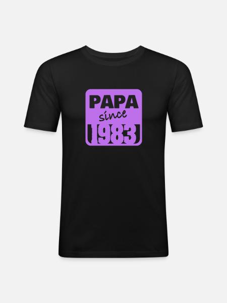 Papa 1983 - Männer Slim Fit T-Shirt - Schwarz