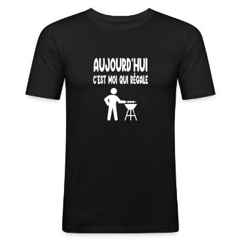 barbecue humour c'est moi qui régale - T-shirt près du corps Homme - noir - Devant - Nik (191cm)